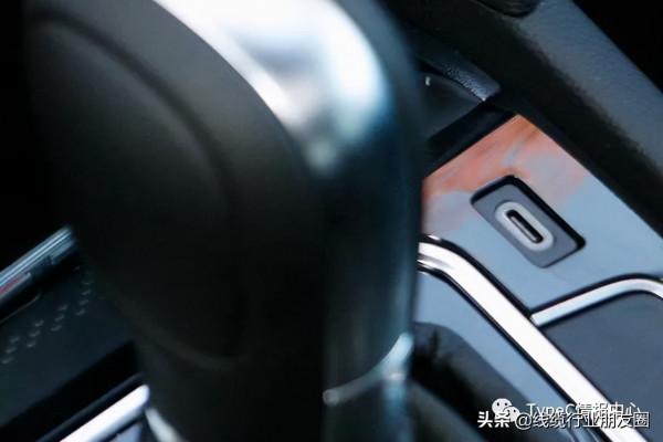 特斯拉交付的新車缺少USB介面;晶片短缺影響嚴重到什麼程度了? 特斯拉交付的新車缺少USB介面;晶片短缺影響嚴重到什麼程度了?