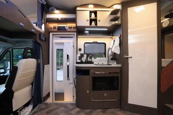 進口底盤，瑞弗s820，6.5噸底盤為您的出行提供保障