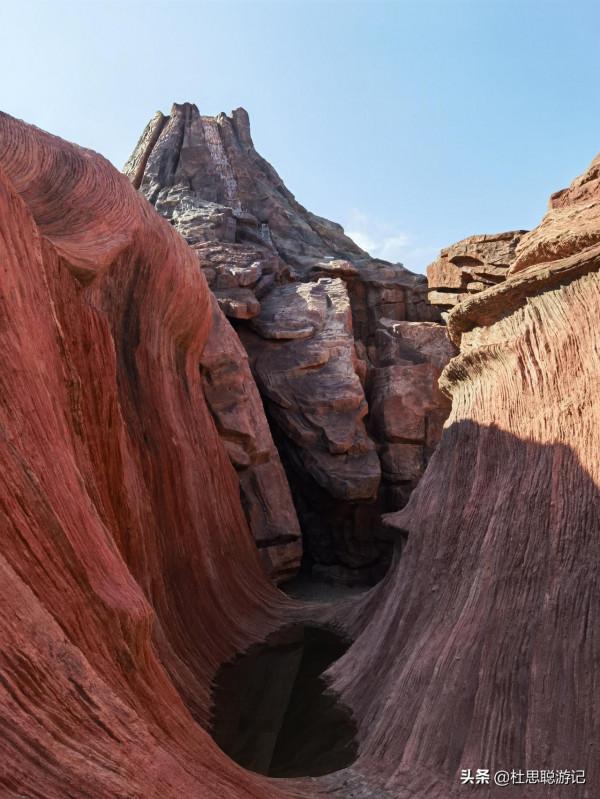 漢EV自駕新疆，吉木薩爾地質公園打卡，河底的網紅景點不要錯過