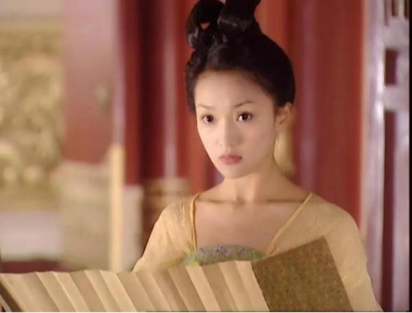 伍宇娟：和周迅共同愛上賈宏聲，事業巔峰欠下鉅債，結局如何？