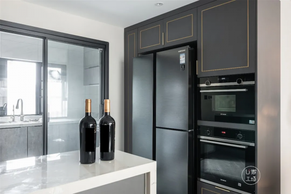 豪宅標配裡有啥?155㎡現代輕奢家以深色系拉滿氛圍感 豪宅標配裡有啥?155㎡現代輕奢家以深色系拉滿氛圍感