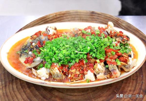 廚師長做的剁椒魚塊真地道，原來醃製很重要，鮮嫩可口，香辣下飯