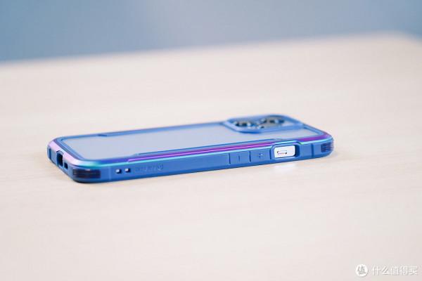 iPhone 13 Pro首發上手，一文看懂殼膜、充電、MagSafe那些事