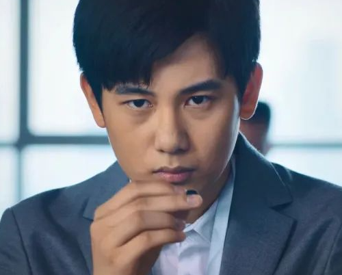 央視宣傳《狐狸小紅娘》劇版要來了，網傳女主劉詩詩，目測是爆款