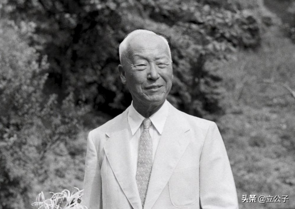 1953年，美軍戰鬥機在吉林上空擊落蘇聯客機，美軍說：我們沒打錯