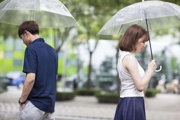 王嶽倫李湘離婚，12年婚姻走到盡頭：感情結束後，沒有祝福一說