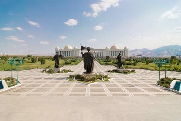 土庫曼:亞洲唯一的“永久中立國” 土庫曼:亞洲唯一的“永久中立國”