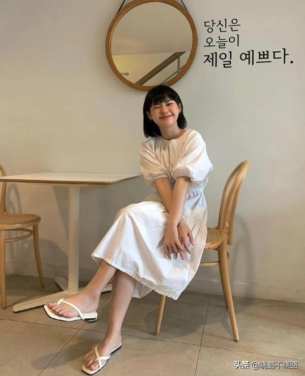 今年火了一種髮型叫:“一刀切”,高階又減齡,難怪倪妮都上頭了 今年火了一種髮型叫:“一刀切”,高階又減齡,難怪倪妮都上頭了