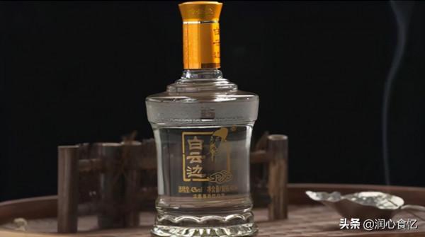 “年夜飯”適合喝什麼酒？這5五款純糧食白酒，好喝還實惠