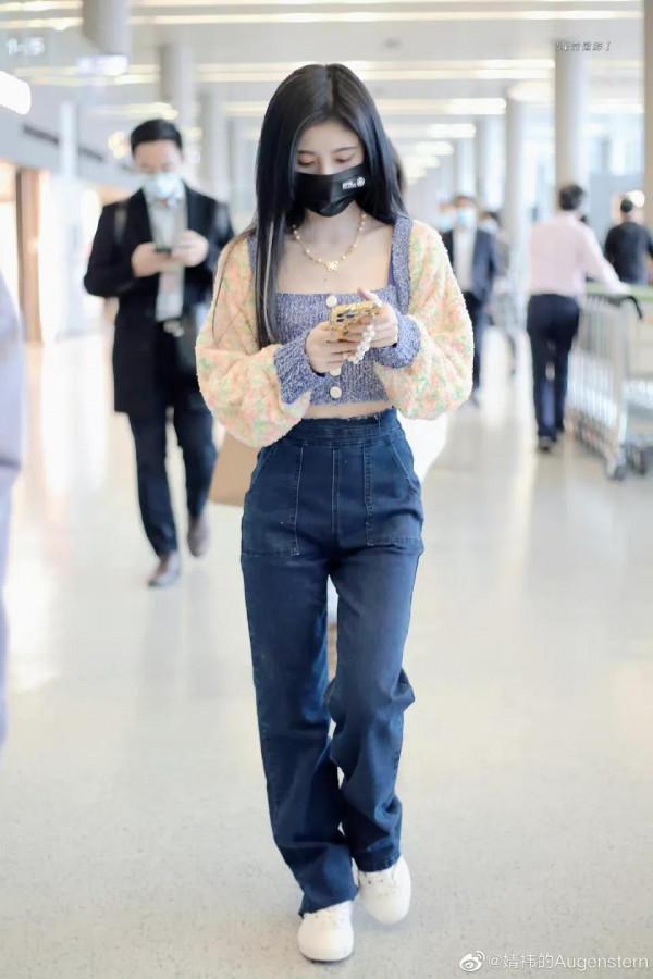 明星穿搭圖集——鞠婧禕