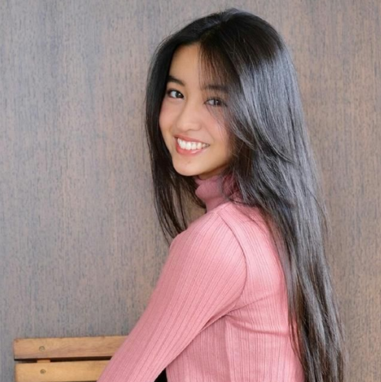 鹿晗“無緣”《一人之下》，影版女主撞臉木村拓哉女兒，這下妙了