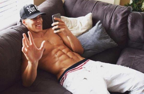 NBA球星的肌肉有多不真實？姚明大腿比腰粗 奧尼爾手臂像充氣