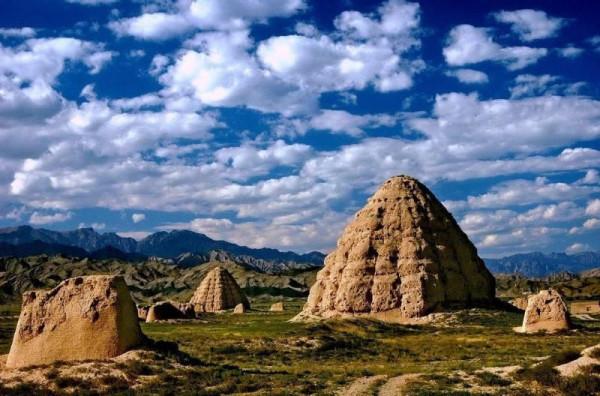 鷓鴣哨斷臂之處-歷史上真實的西夏黑水城