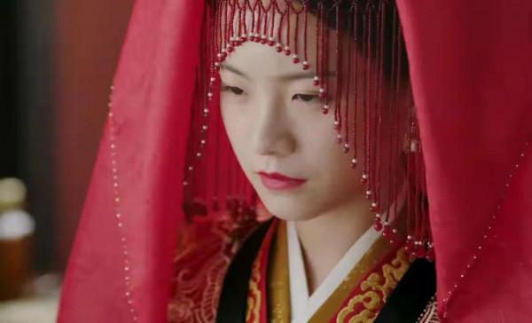 同是“亡國公主”劉詩詩嬌美、李沁瘋批,李庚希卻演成了傻白甜 同是“亡國公主”劉詩詩嬌美、李沁瘋批,李庚希卻演成了傻白甜