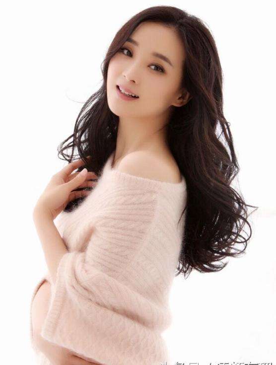 “古裝女神”王豔,47歲了,和20年前沒什麼變化,依舊漂亮 “古裝女神”王豔,47歲了,和20年前沒什麼變化,依舊漂亮