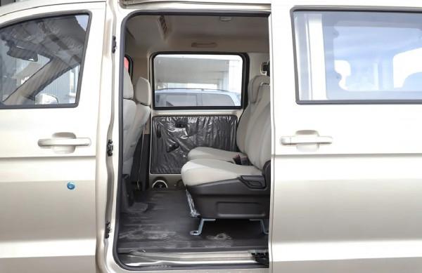 月銷1萬輛,致富路上的好幫手!“神車”五菱宏光V靜態解析 月銷1萬輛,致富路上的好幫手!“神車”五菱宏光V靜態解析