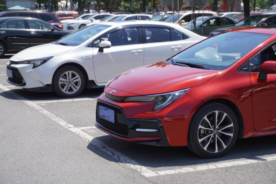 廣汽豐田雷凌購車手冊，185T 運動版真的香！A+家轎就該這麼選