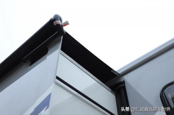 滿電用3天,配3.0T動力+自適應巡航和航空座椅,奇瑞豪華影院房車 滿電用3天,配3.0T動力+自適應巡航和航空座椅,奇瑞豪華影院房車