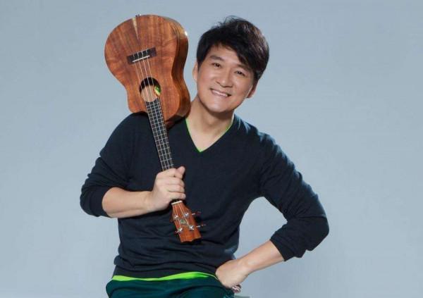 周華健:18歲與初戀失聯,25歲借錢娶外國女粉絲,相伴36年0緋聞 周華健:18歲與初戀失聯,25歲借錢娶外國女粉絲,相伴36年0緋聞