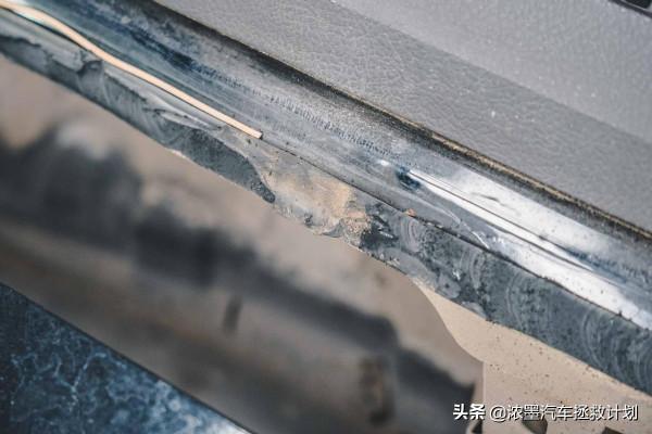 「奇怪の風」修復一臺行駛異響漏風的豐田皇冠，守護經典再次動人