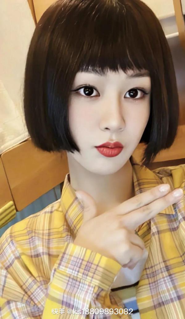 女星集圖：楊紫