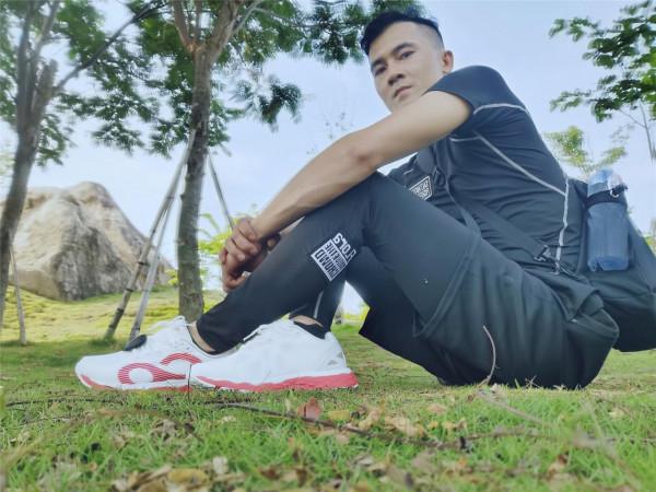 咕咚智慧21K跑鞋開箱實測，不愧全能跑鞋之稱，開跑吧