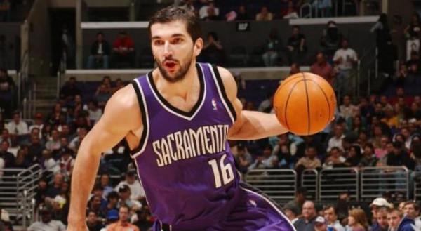 盤點那些在NBA躺冠的球星,劉易斯,林書豪上榜 盤點那些在NBA躺冠的球星,劉易斯,林書豪上榜