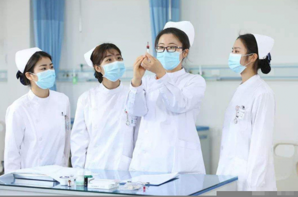 文科生也可以學醫？4個適合文科生的醫學專業，難度不大還好就業