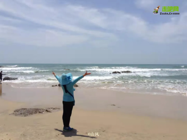 退休工人老兩口吃住在車上，養老金自駕遊，十年走遍中國