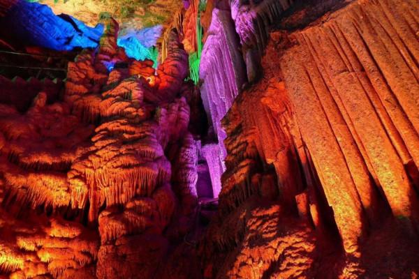 北國奇觀,西北一絕!光怪陸離的地下億年景象,險峻秀美的古道嶺 北國奇觀,西北一絕!光怪陸離的地下億年景象,險峻秀美的古道嶺