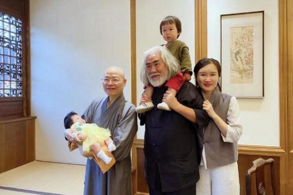 張紀中現任老婆是誰？張紀中結過幾婚，有幾個孩子？