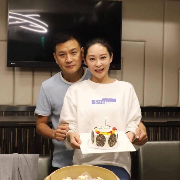 明明是親兄弟姐妹，卻一個爆紅一個落魄，都怪顏值、性格差距大？