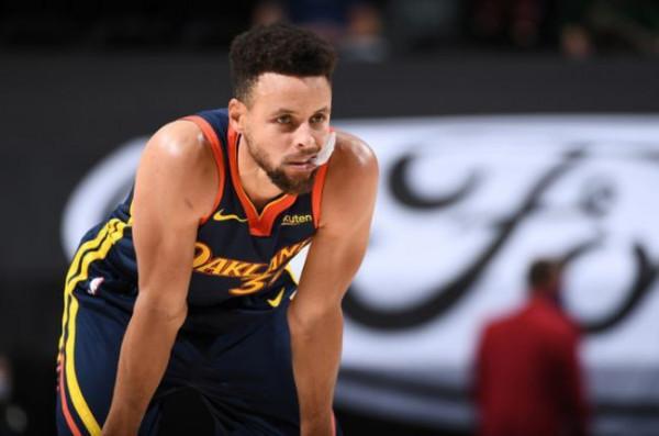 單場20籃板，勇士悶聲發大財？內線高塔為庫裡奪冠保駕護航