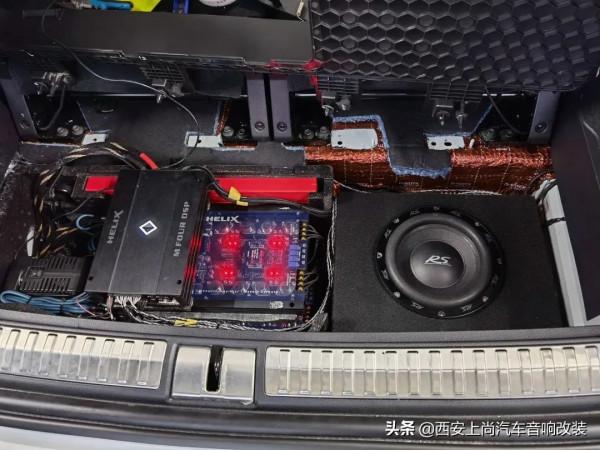 貴族之音讓純電動車王者歸來，蔚來ES8無損升級德國RS貴族音響