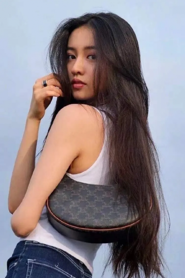 女生第一個大牌包包怎麼選？這30款揹包十年都不過時