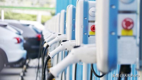 年末總結｜電動、插電混動汽車真實使用成本