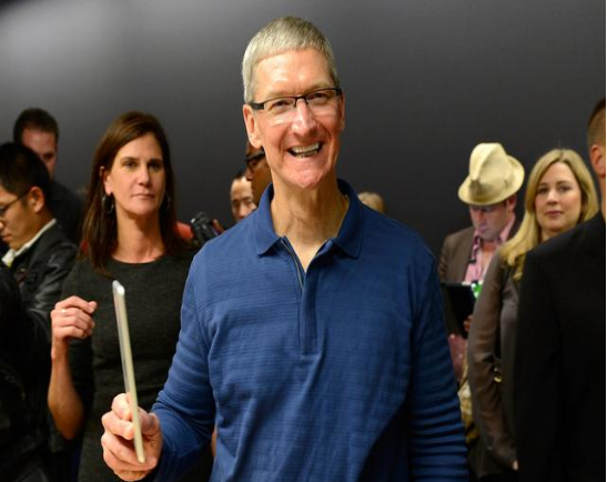 與蘋果合約到期，iPhone13將是謝幕之作？庫克還有下一個10年麼？