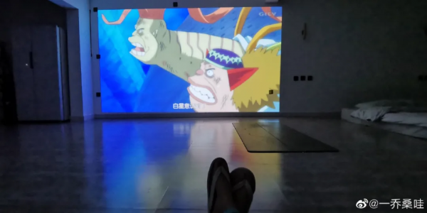 90後女孩兒斷舍離成癮！88㎡房子僅放6件傢俱，定製衣櫃超能裝