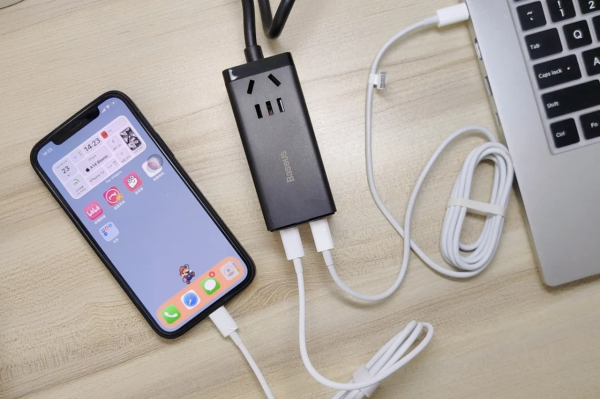 倍思65W氮化鎵插線板,2C+2U多快充口,拯救桌面充電器雜亂 倍思65W氮化鎵插線板,2C+2U多快充口,拯救桌面充電器雜亂