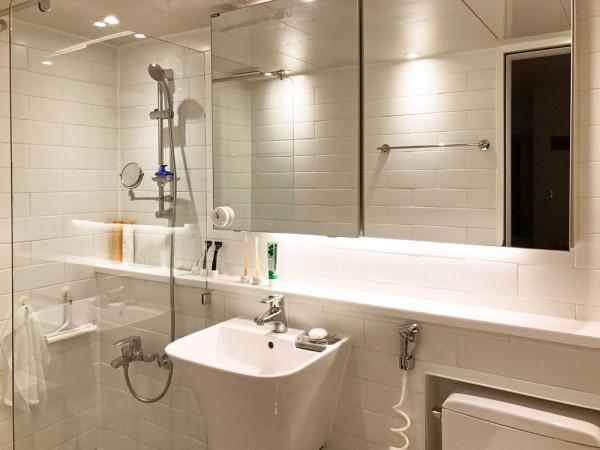 衛生間裡的10公分縫隙，被你們視而不見，韓國主婦眼裡卻是香餑餑