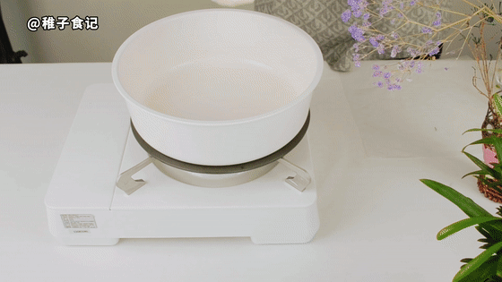 補鐵又補鈣、外皮酥香餡料鮮嫩的肉餅,不揉麵、不和麵,做法簡單 補鐵又補鈣、外皮酥香餡料鮮嫩的肉餅,不揉麵、不和麵,做法簡單