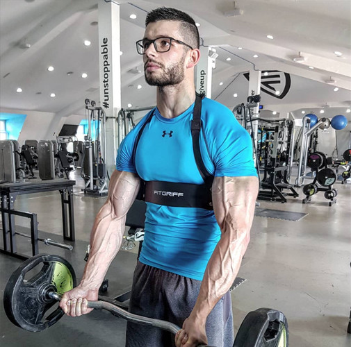 肌肉圍度適中，體脂率低，比例協調，這才是好身材的標誌