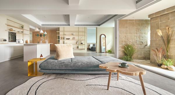 她畢業8年，把新家裝修成自己喜歡的樣子，不去相親也不考慮結婚