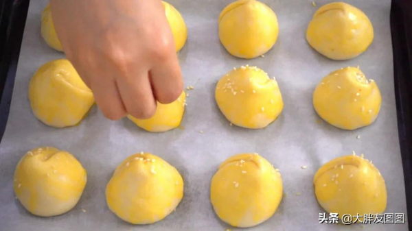 如何自制土耳其酥？無需發酵，酥皮可卷萬物，高顏值美味