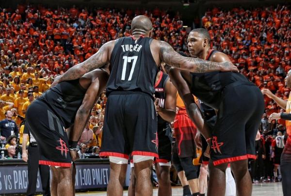 拒絕2000萬，選擇1500萬，繼續阻擊籃網和杜蘭特！你完成浴火重生