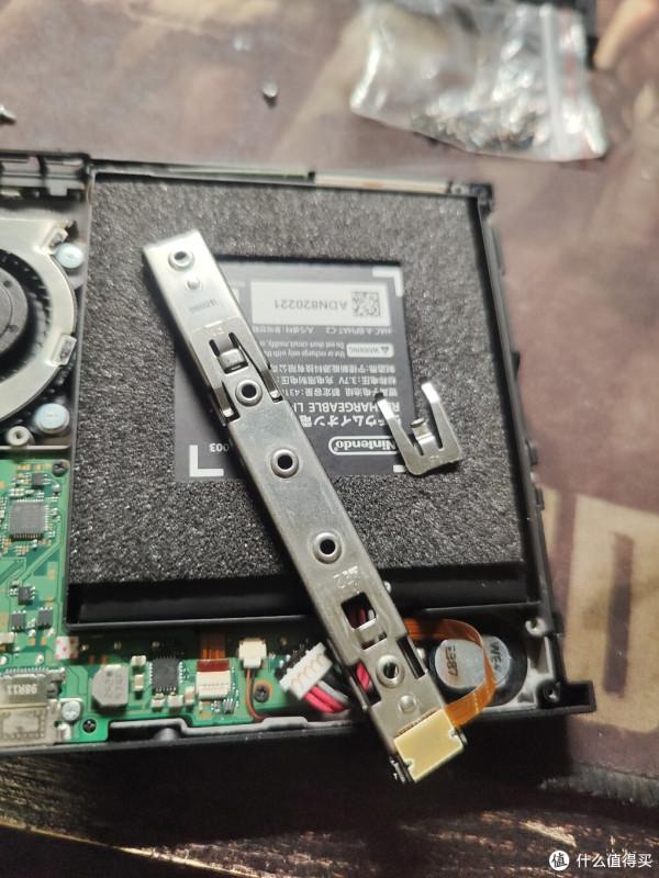 switch 拆機維護保養 滑軌更換 oled 續航 寄修 破解的坑