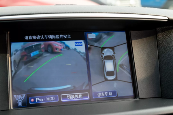 寸有所長，二手英菲尼迪Q70L的價效比堪稱降維打擊