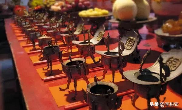 有酒有肉有主食有玉器紀念品——《山海經》裡這樣祭祀山神？