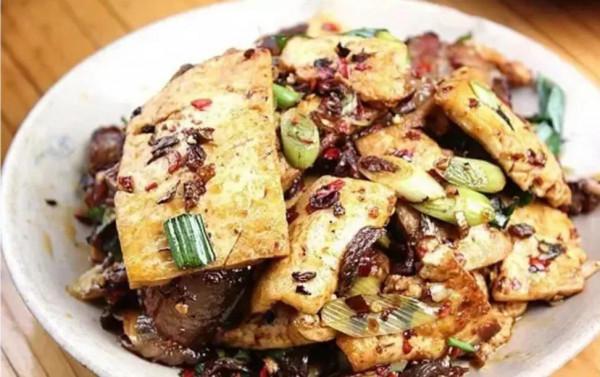 13道農家菜糸，樣子雖然不好，但味道還是不錯