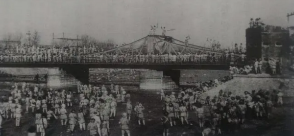 解放戰爭7大經典戰例,粟裕獨霸3場,劉帥卻用最差的裝備打最大的仗